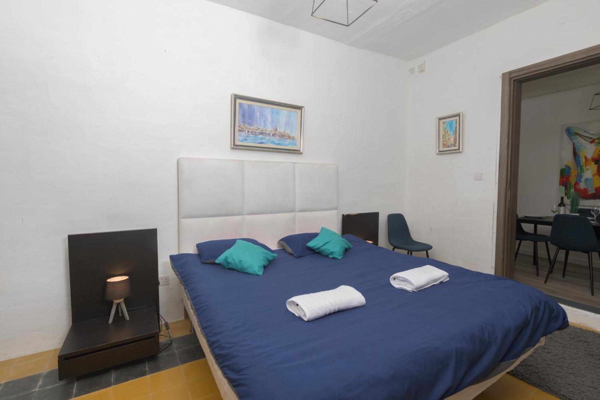 Stylish Valletta 2 Bedrooom City Centre Apartment With Terrace Luaran gambar